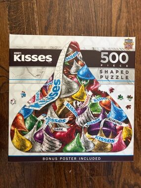 Hershey's Kisses 500-Piece Shaped Puzzle - Colorful Foil Design